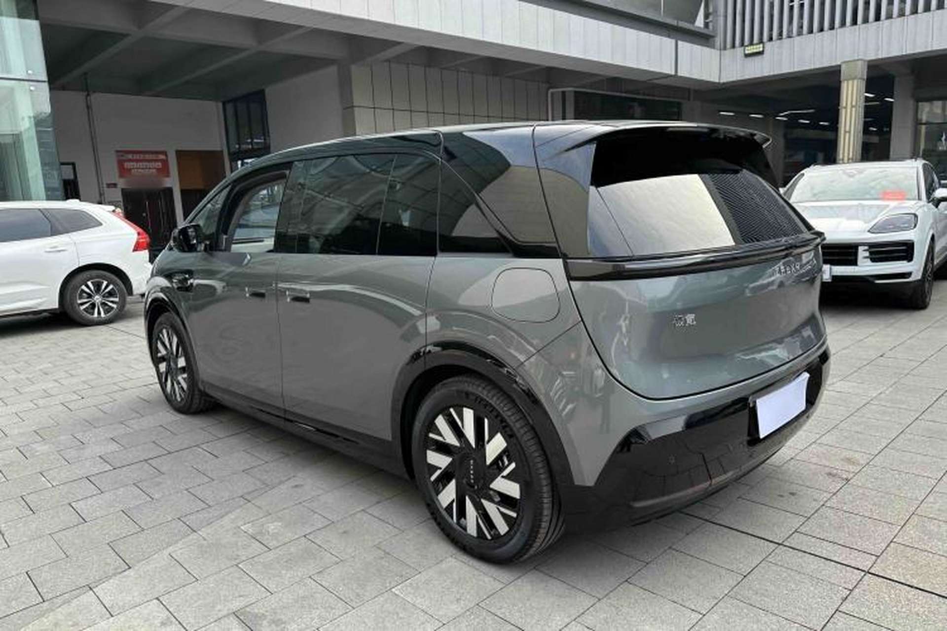 Used Zeekr MIX 2025 Long-Range Intelligent Driving Edition Exterior 3