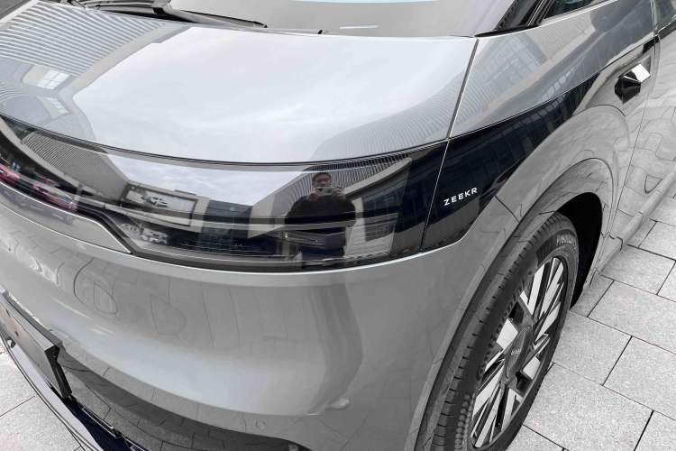 Used Zeekr MIX 2025 Long-Range Intelligent Driving Edition Exterior 3