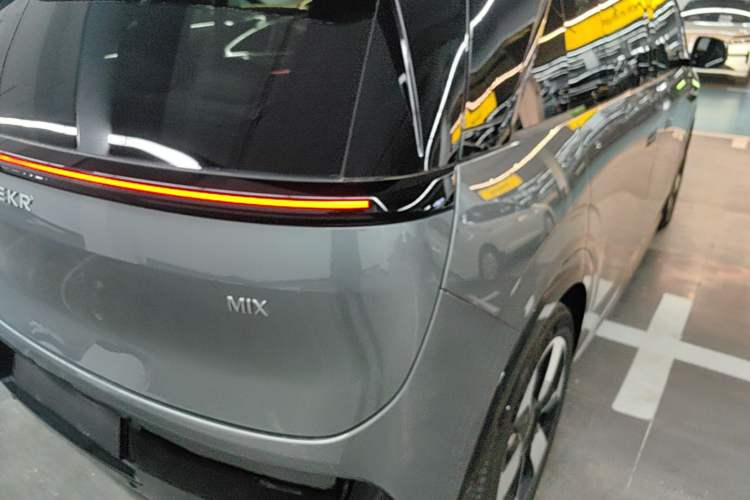 Used Zeekr MIX 2025 Intelligent Driving Version Exterior 3