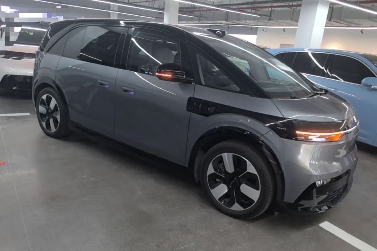 Used Zeekr MIX 2025 Intelligent Driving Version Front Right 45 Deg