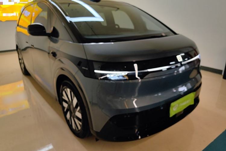 Used Zeekr MIX 2025 Long-Range Intelligent Driving Edition Front Right 45 Deg