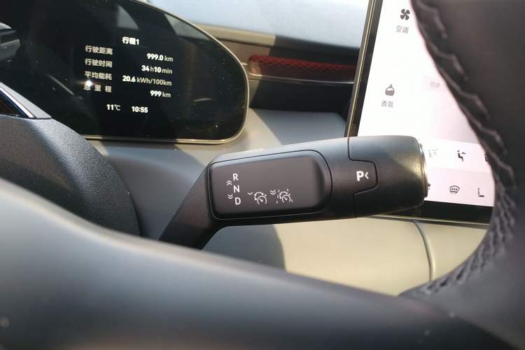 Used Zeekr MIX 2025 Long-Range Intelligent Driving Edition Gear Lever