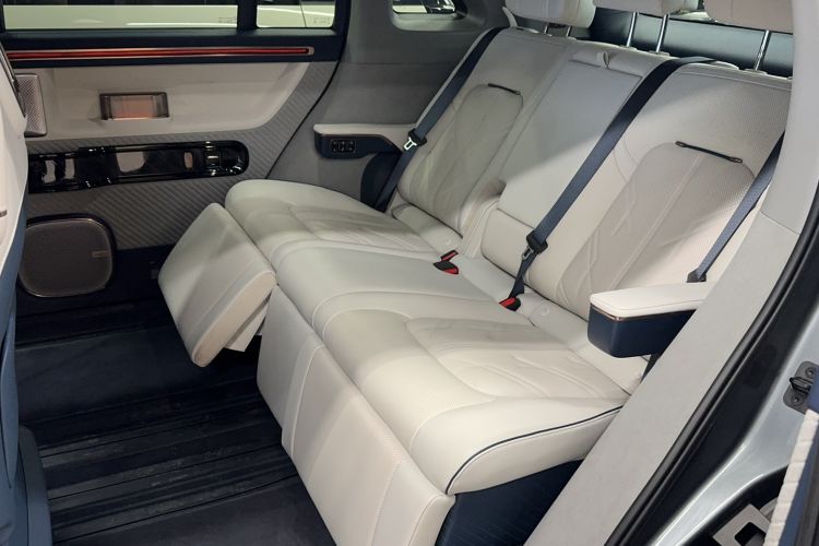Used Zeekr MIX 2025 Long-Range Intelligent Driving Edition Interior 3