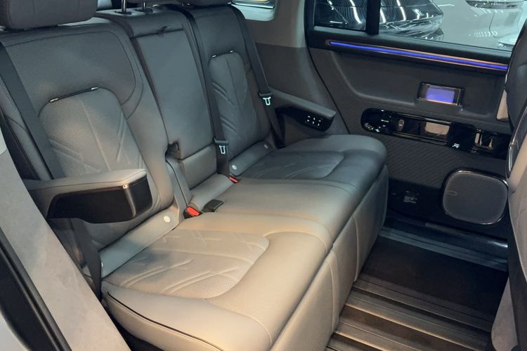 Used Zeekr MIX 2025 Long-Range Intelligent Driving Edition Interior 5
