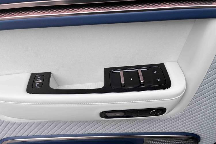 Used Zeekr MIX 2025 Long-Range Intelligent Driving Edition Interior 7