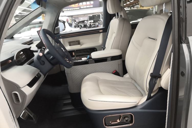 Used Zeekr MIX 2025 Long-Range Intelligent Driving Edition Left Front Seat