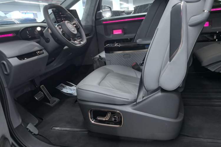 Used Zeekr MIX 2025 Intelligent Driving Version Left Front Seat