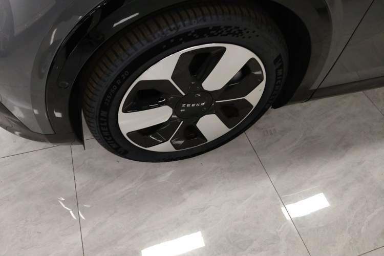 Used Zeekr MIX 2025 Intelligent Driving Version Left Front Wheel Hub