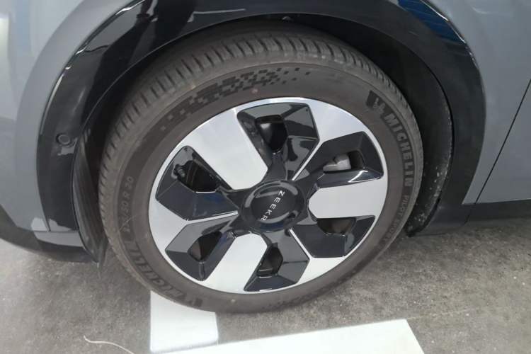 Used Zeekr MIX 2025 Intelligent Driving Version Left Front Wheel Hub