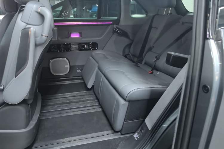 Used Zeekr MIX 2025 Intelligent Driving Version Left Rear Seat
