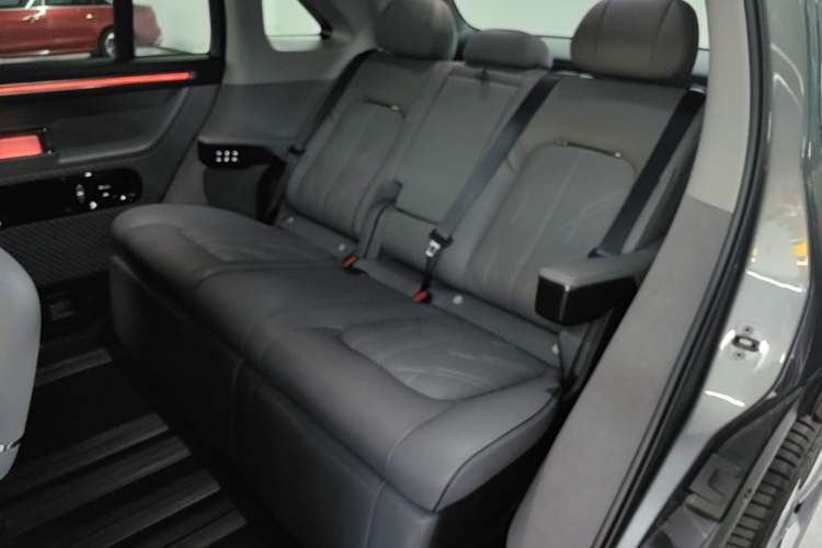 Used Zeekr MIX 2025 Intelligent Driving Version Left Rear Seat