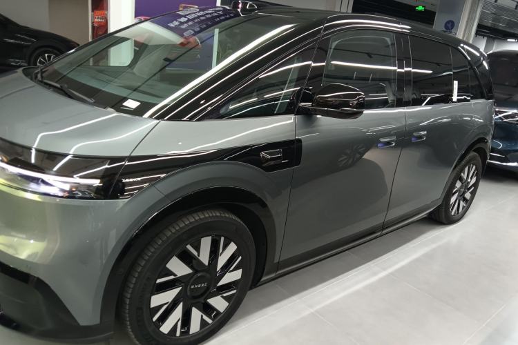 Used Zeekr MIX 2025 Long-Range Intelligent Driving Edition Left Side