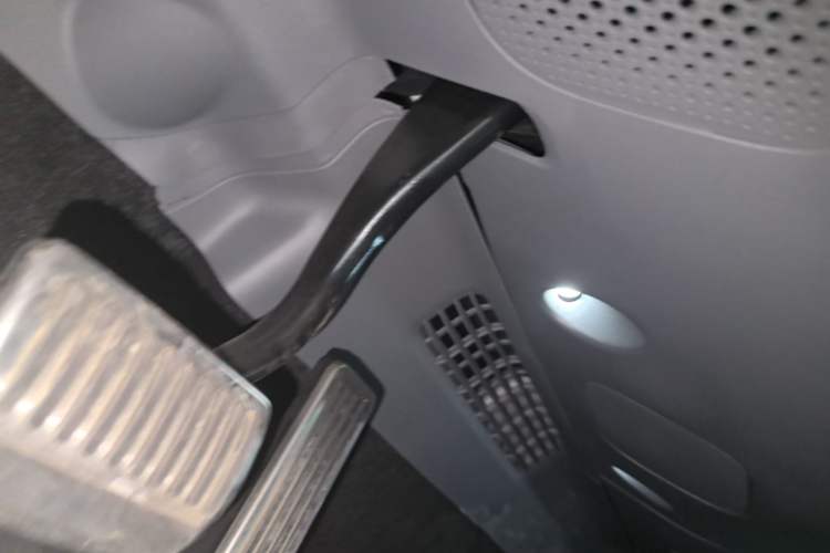 Used Zeekr MIX 2025 Intelligent Driving Version Left Side Sill