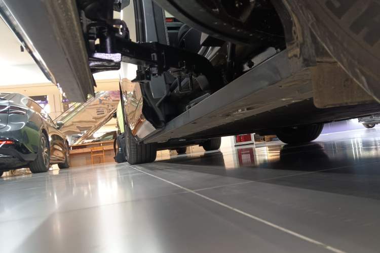 Used Zeekr MIX 2025 Long-Range Intelligent Driving Edition Left Side Sill