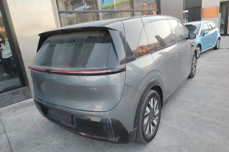 Used Zeekr MIX 2025 Long-Range Intelligent Driving Edition Rear Right 45 Deg