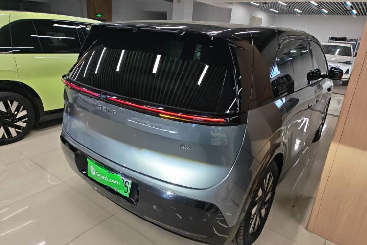Used Zeekr MIX 2025 Long-Range Intelligent Driving Edition Rear Right 45 Deg