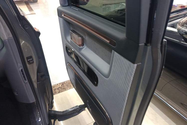 Used Zeekr MIX 2025 Intelligent Driving Version Right Front Door Interior