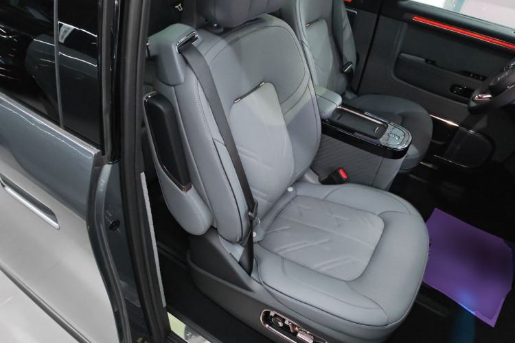Used Zeekr MIX 2025 Long-Range Intelligent Driving Edition Right Front Seat