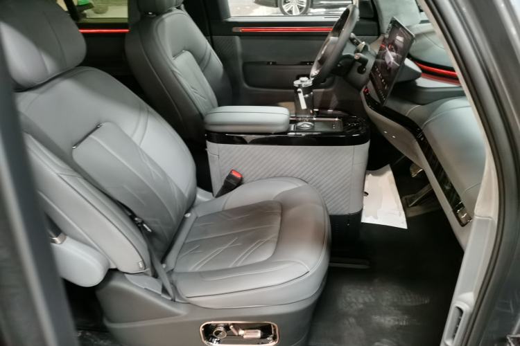 Used Zeekr MIX 2025 Long-Range Intelligent Driving Edition Right Front Seat
