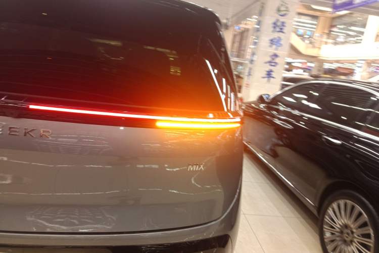 Used Zeekr MIX 2025 Intelligent Driving Version Right Rear Taillight