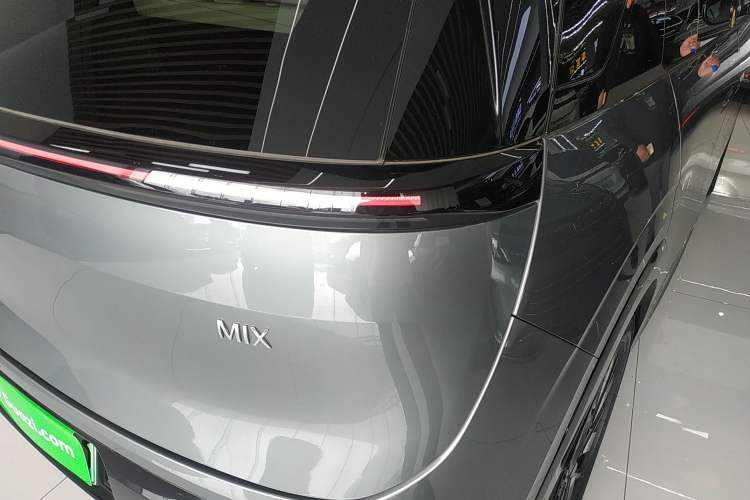 Used Zeekr MIX 2025 Long-Range Intelligent Driving Edition Right Rear Taillight