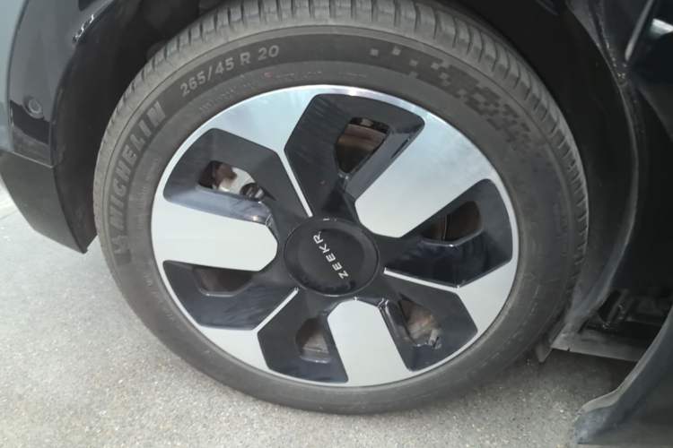 Used Zeekr MIX 2025 Intelligent Driving Version Right Rear Wheel Hub