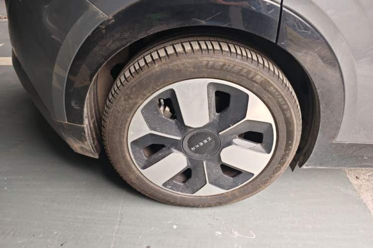 Used Zeekr MIX 2025 Intelligent Driving Version Right Rear Wheel Hub
