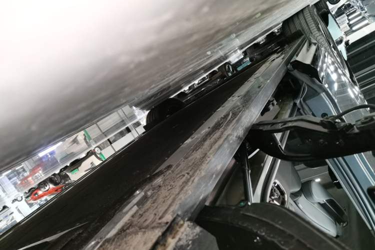 Used Zeekr MIX 2025 Long-Range Intelligent Driving Edition Right Side Sill