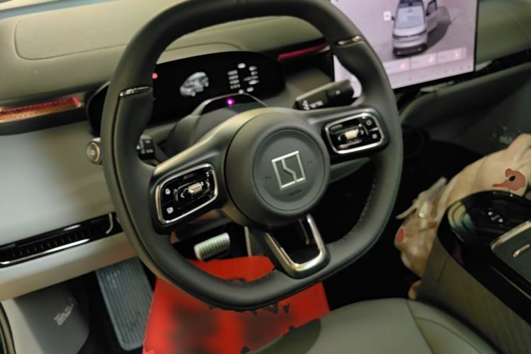 Used Zeekr MIX 2025 Long-Range Intelligent Driving Edition Steering Wheel