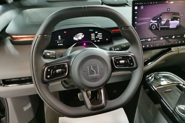 Used Zeekr MIX 2025 Long-Range Intelligent Driving Edition Steering Wheel