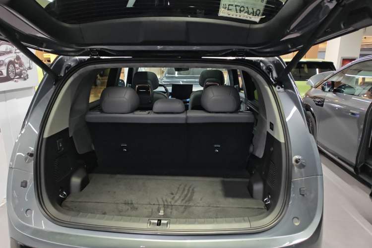 Used Zeekr MIX 2025 Long-Range Intelligent Driving Edition Trunk