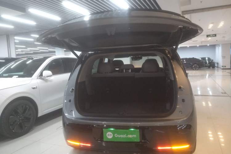 Used Zeekr MIX 2025 Long-Range Intelligent Driving Edition Trunk
