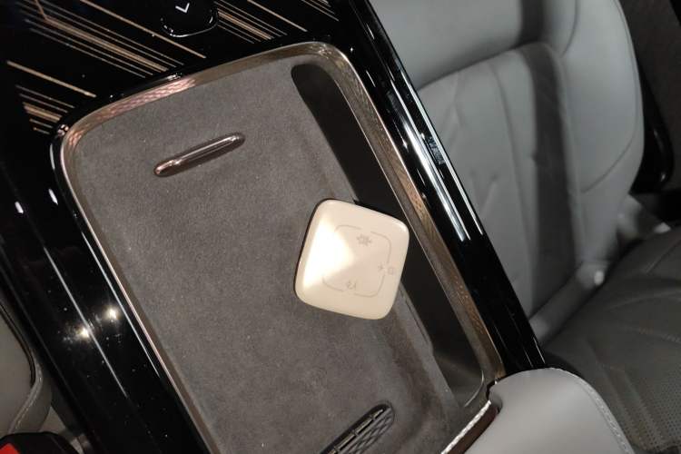 Used Zeekr MIX 2025 Long-Range Intelligent Driving Edition Vehicle Key