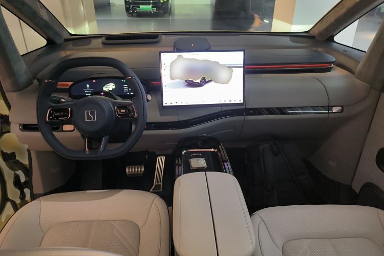 Used Zeekr MIX 2025 Long-Range Intelligent Driving Edition Center Console