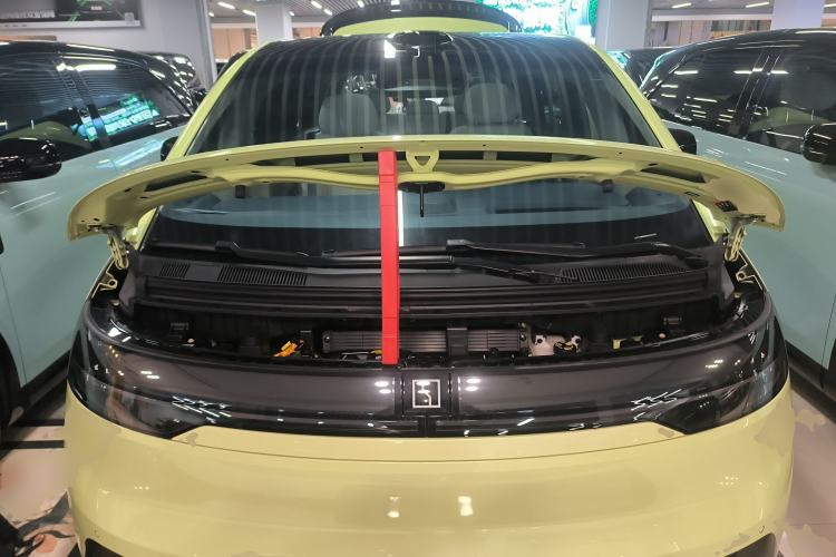 Used Zeekr MIX 2025 Long-Range Intelligent Driving Edition Engine Bay