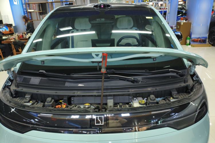 Used Zeekr MIX 2025 Long-Range Intelligent Driving Edition Engine Bay
