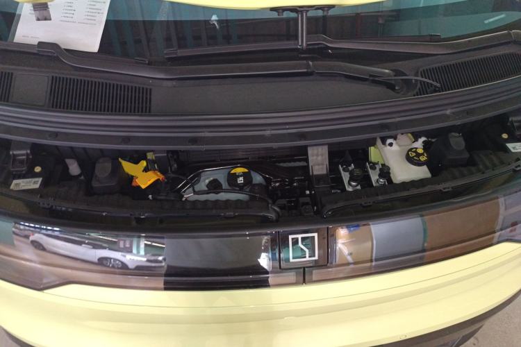 Used Zeekr MIX 2025 Long-Range Intelligent Driving Edition Engine Bay