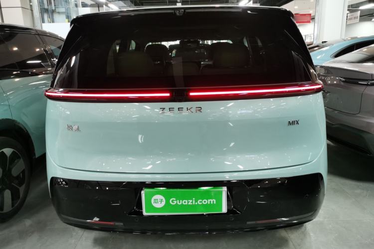 Used Zeekr MIX 2025 Long-Range Intelligent Driving Edition Exterior 4