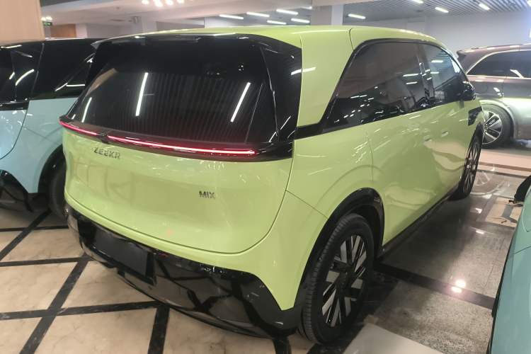 Used Zeekr MIX 2025 Long-Range Intelligent Driving Edition Exterior 5