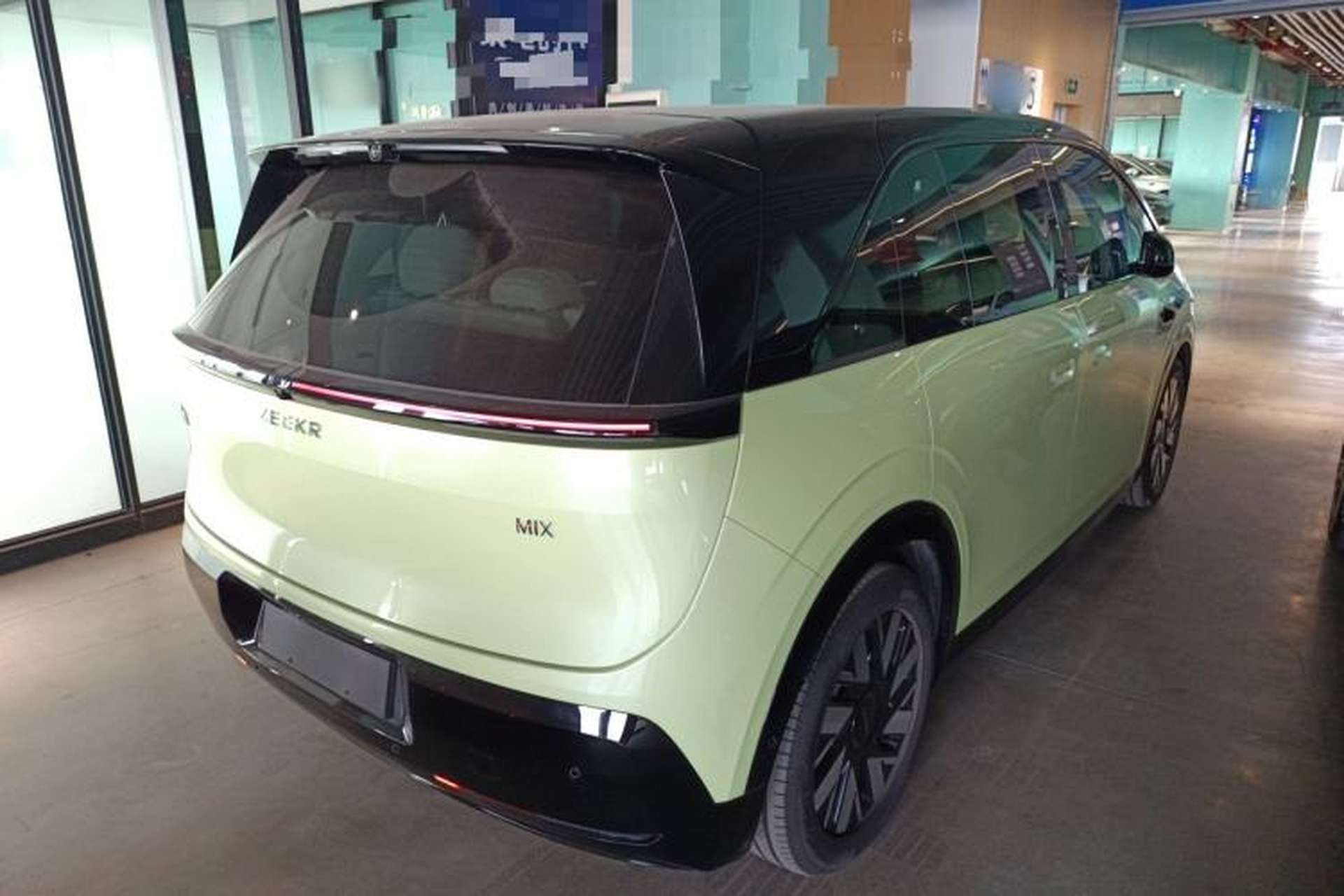 Used Zeekr MIX 2025 Long-Range Intelligent Driving Edition Exterior 5