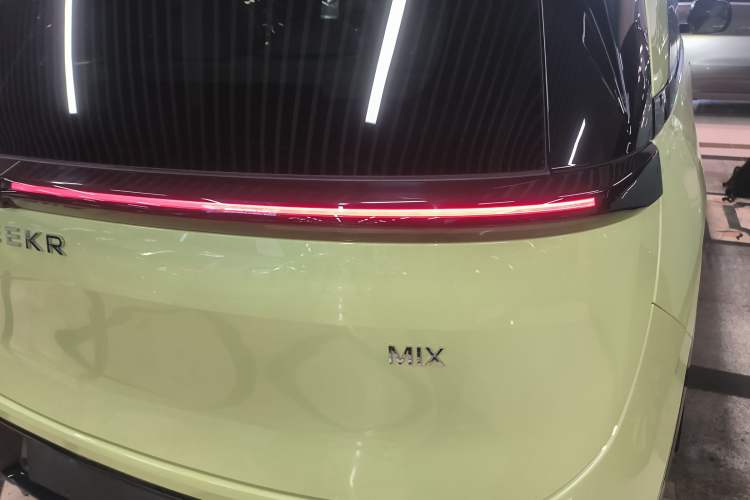 Used Zeekr MIX 2025 Long-Range Intelligent Driving Edition Exterior 6