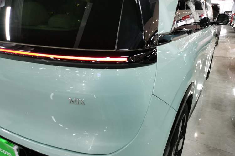 Used Zeekr MIX 2025 Long-Range Intelligent Driving Edition Exterior 6