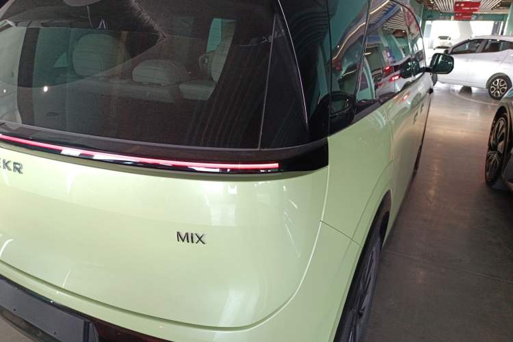 Used Zeekr MIX 2025 Long-Range Intelligent Driving Edition Exterior 6