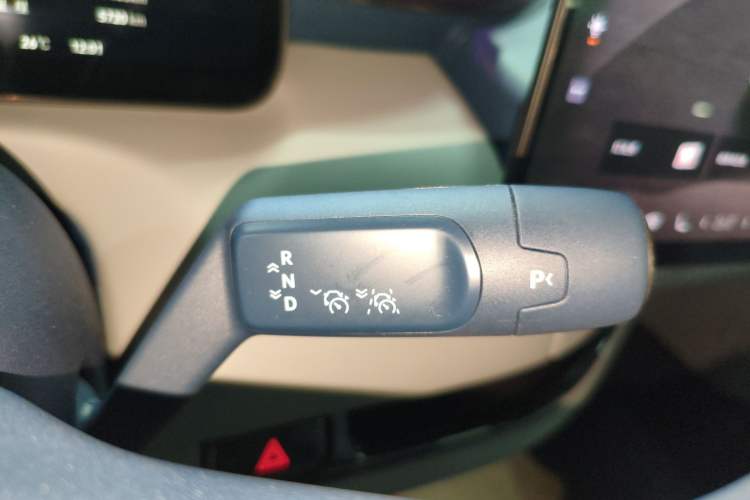Used Zeekr MIX 2025 Long-Range Intelligent Driving Edition Gear Lever