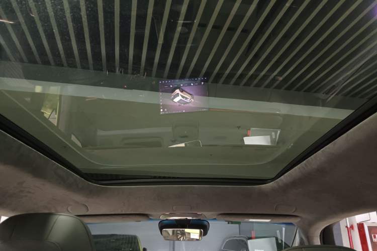 Used Zeekr MIX 2025 Long-Range Intelligent Driving Edition Headliner