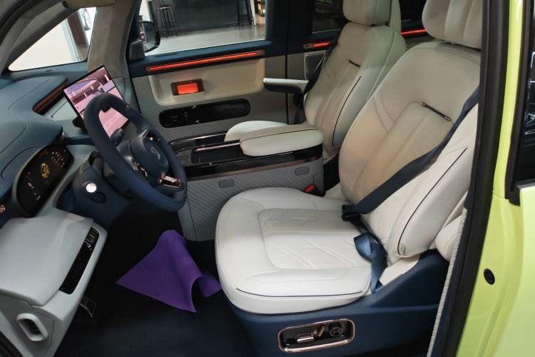 Used Zeekr MIX 2025 Long-Range Intelligent Driving Edition Left Front Seat