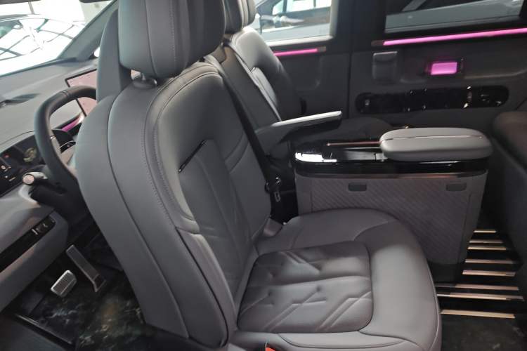 Used Zeekr MIX 2025 Long-Range Intelligent Driving Edition Left Front Seat