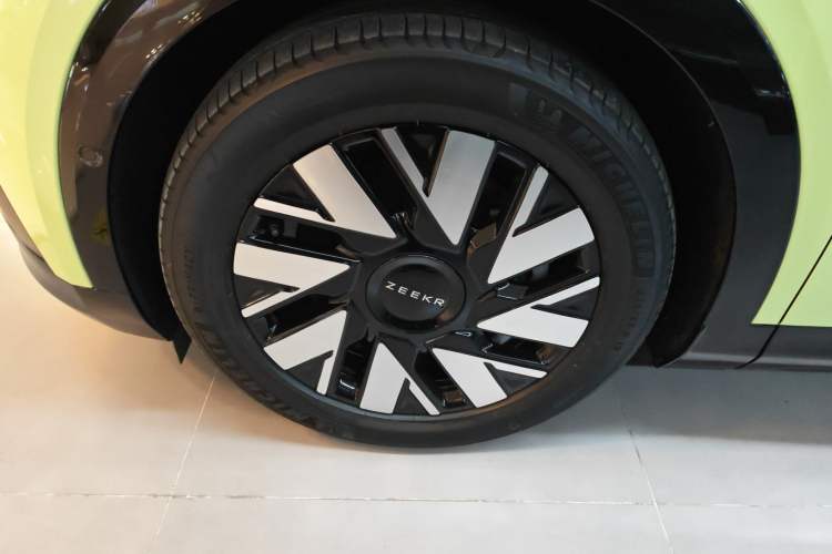 Used Zeekr MIX 2025 Long-Range Intelligent Driving Edition Left Front Wheel Hub