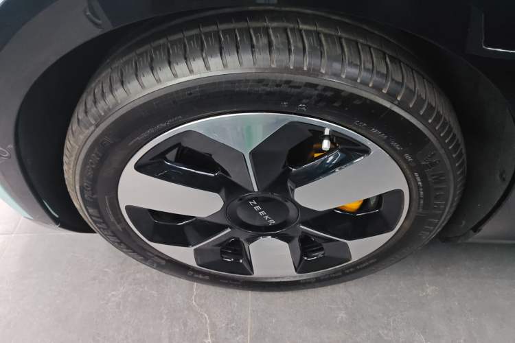 Used Zeekr MIX 2025 Long-Range Intelligent Driving Edition Left Front Wheel Hub