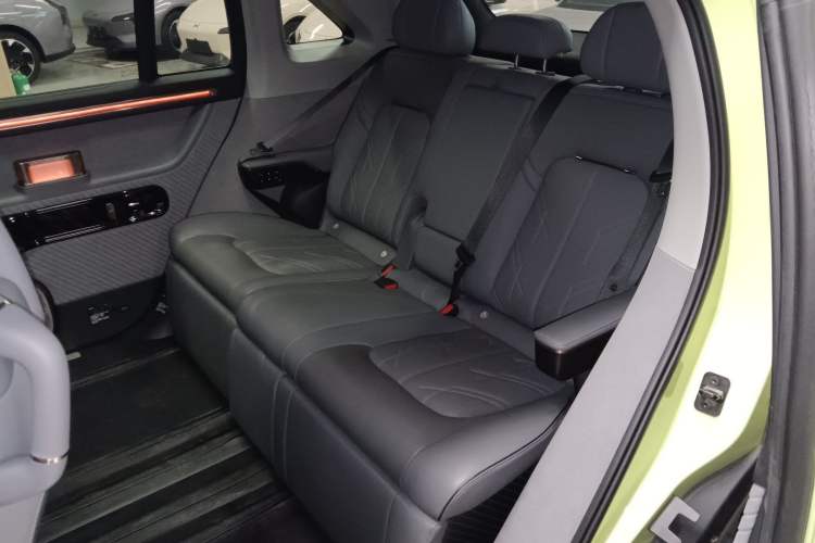 Used Zeekr MIX 2025 Long-Range Intelligent Driving Edition Left Rear Seat